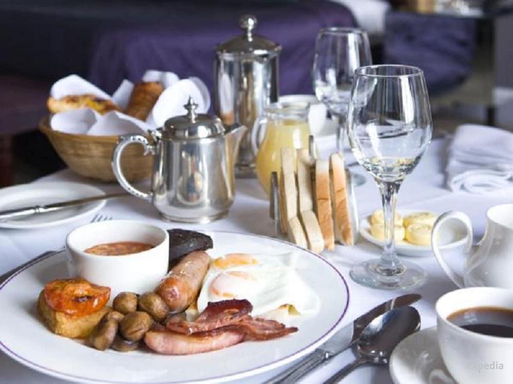 Audleys Wood Hotel, Basingstoke Bagian luar foto