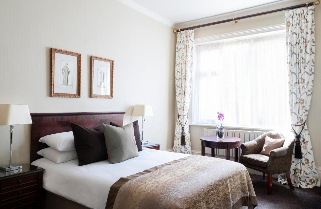 Audleys Wood Hotel, Basingstoke Bagian luar foto