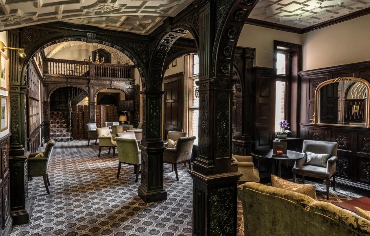 Audleys Wood Hotel, Basingstoke Bagian luar foto