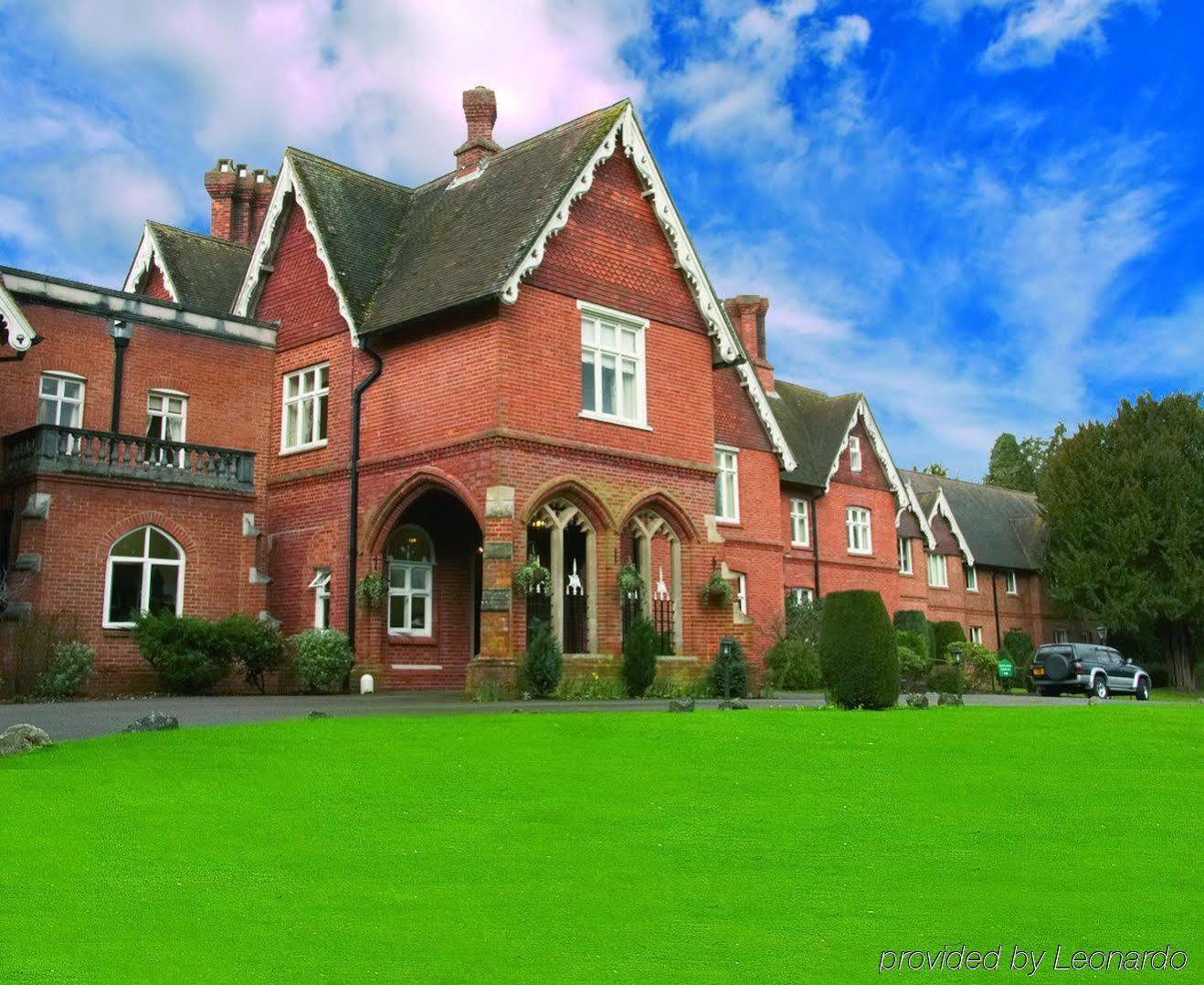 Audleys Wood Hotel, Basingstoke Bagian luar foto